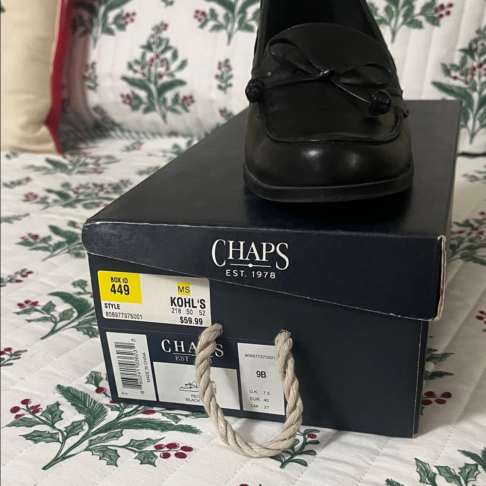 Chaps Black Women's Loafers
Genuine leather.